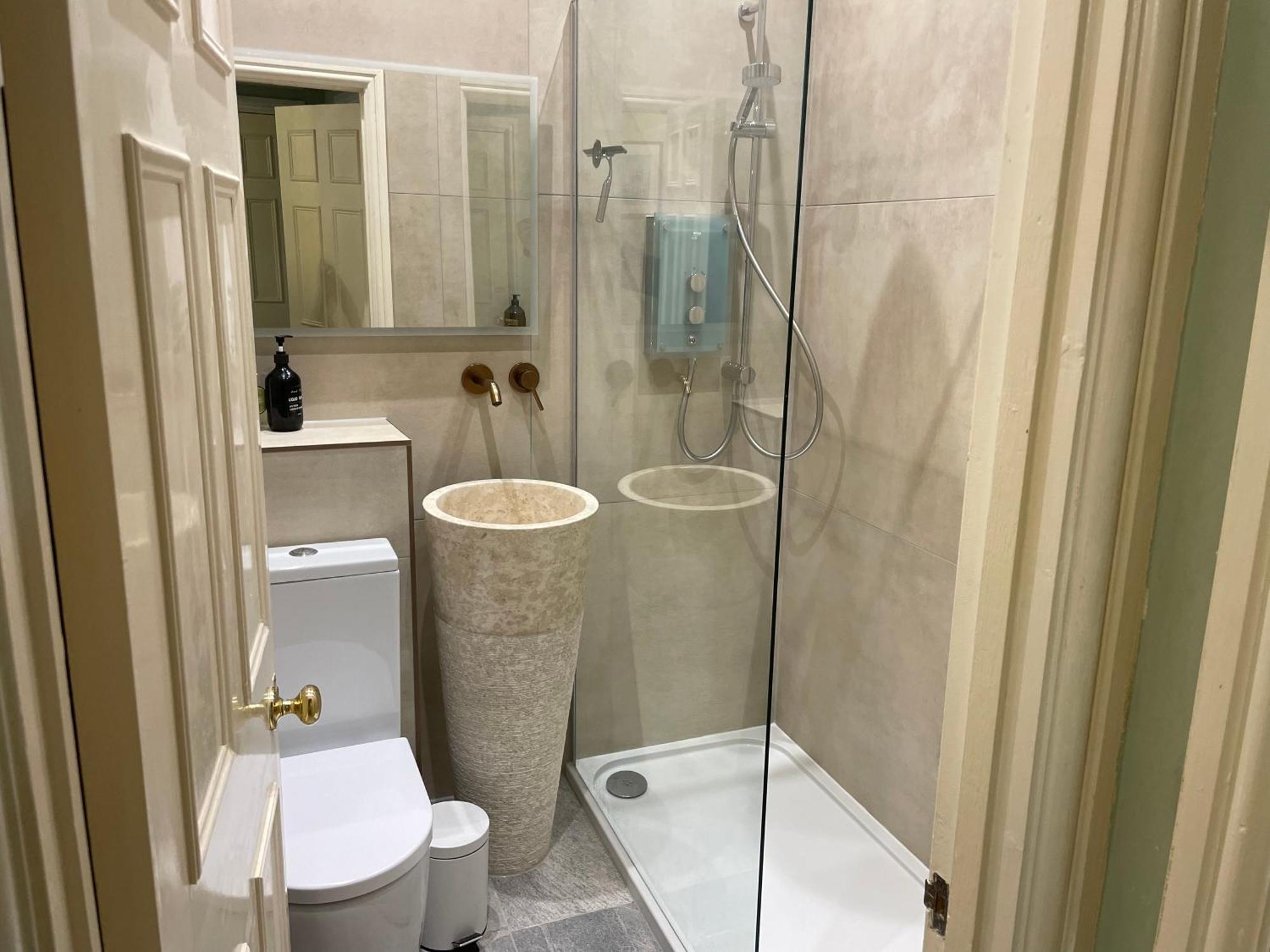 The Pickwick House 2 Bedroom Free Parking Bath Luaran gambar